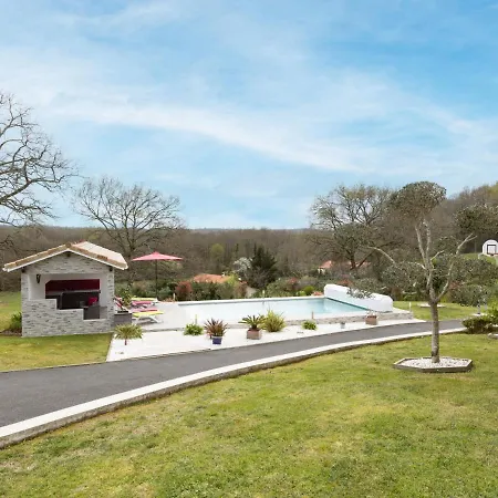 Lesgau By Interhome Saint-Martin-de-Seignanx